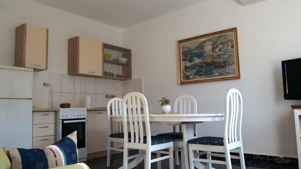 Apartment Ivo Traù Esterno foto